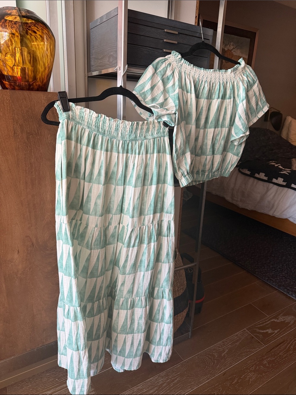 Marine Layer Skirt Set - Picture 2 of 6